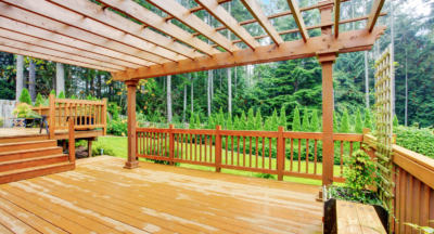Getting A Custom Deck: 5 Great Benefits For Homeowners